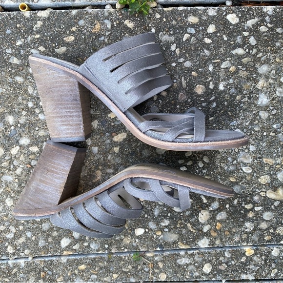 Dolce Vita Chunky Block Heel Slide On Sandal - Picture 4 of 7